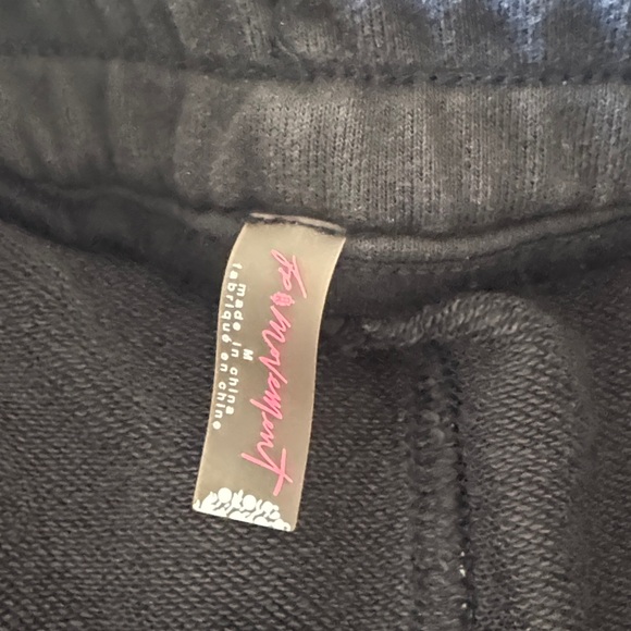 FREE PEOPLE Black Jogger Sweatpants - Comfortable Everyday Wear - Picture 4 of 7